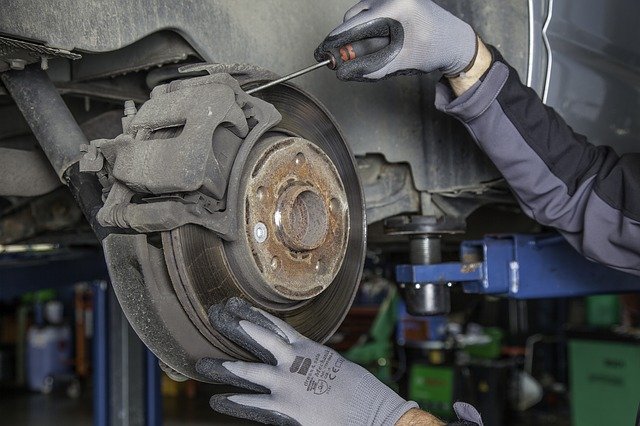 Brake Safety & Tips for Extending the Lifespan of Your Vehicle’s Braking System