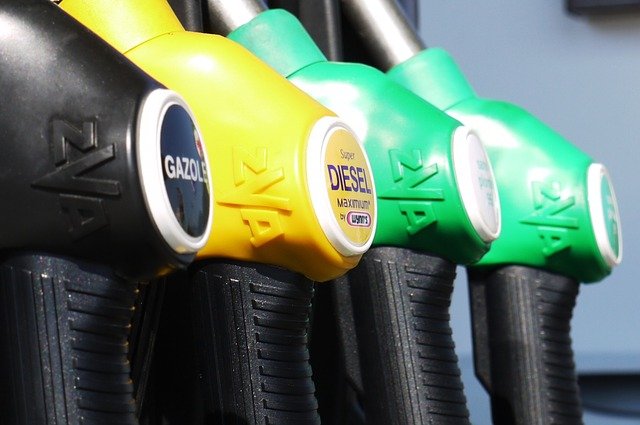 4 Main Differences Between Diesel and Gas Powered Vehicles