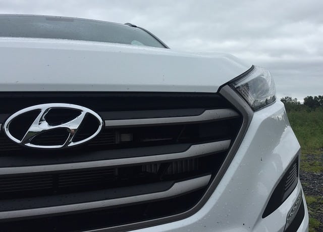 Hyundai White SUV Grill Logo